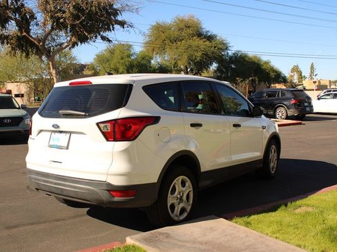 Used 2019 Ford Escape S image 7