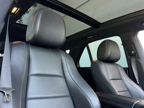 Used 2020 Mercedes-Benz GLE 350 image 18