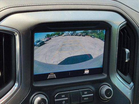 Used 2022 Chevrolet Silverado 1500 LT RWD image 13