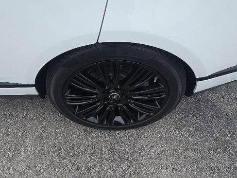 Used 2019 Land Rover Range Rover Long Wheelbase Supercharged AWD/4WD image 43