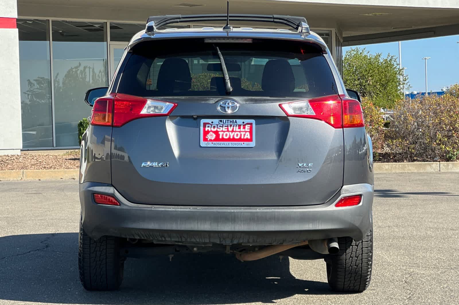 Used 2014 Toyota RAV4 XLE AWD/4WD image 8