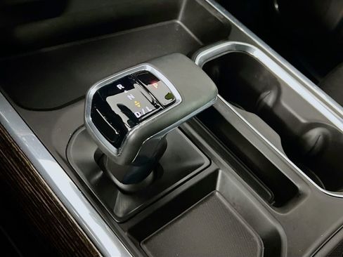 Used 2023 GMC Sierra 1500 Elevation w/ Preferred Package image 16