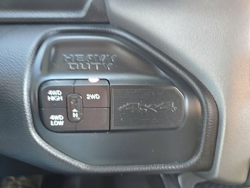 Used 2022 RAM 2500 Laramie image 32