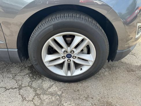 Used 2018 Ford Edge SEL w/ Equipment Group 201A FWD image 11