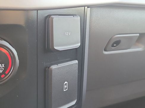 Used 2023 Ford F150 XLT image 22