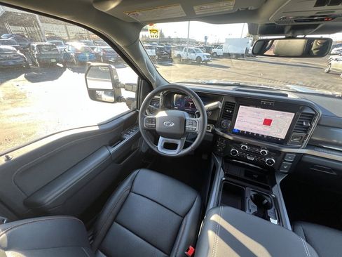 New 2026 Ford F450 Lariat w/ Lariat Premium Package image 23