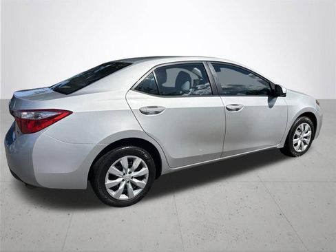 Used 2016 Toyota Corolla LE FWD image 6