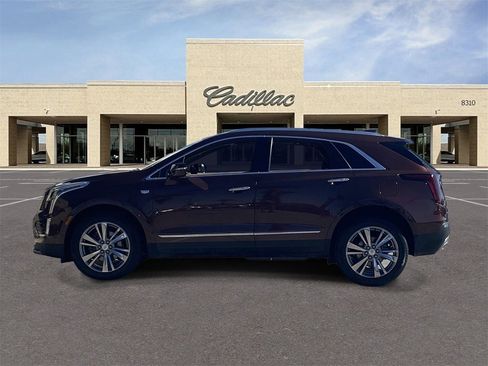 Certified 2022 Cadillac XT5 Premium Luxury w/ Platinum Package image 8