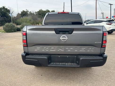 Used 2024 Nissan Frontier S image 5