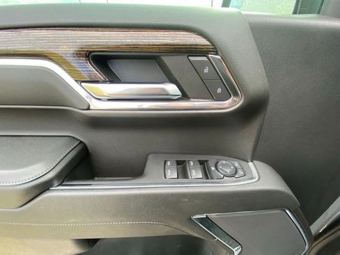 Used 2024 GMC Sierra 1500 Elevation AWD/4WD image 11