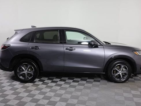 Certified 2025 Honda HR-V EX-L image 9