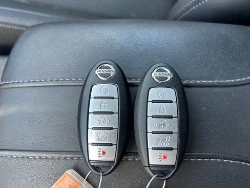 Used 2018 Nissan Rogue SL w/ Premium Package AWD/4WD image 18