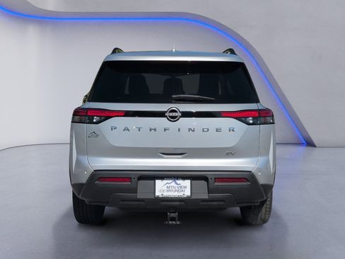 Used 2024 Nissan Pathfinder SV FWD image 6