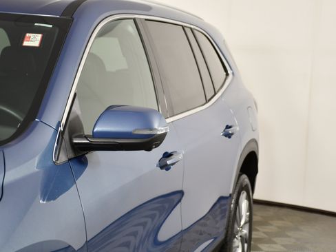 Used 2025 Buick Enclave Preferred image 13