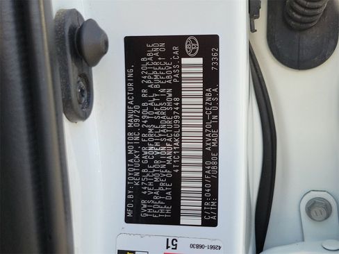 Used 2020 Toyota Camry LE image 31