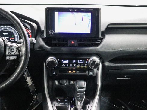 Certified 2025 Toyota RAV4 LE FWD image 14