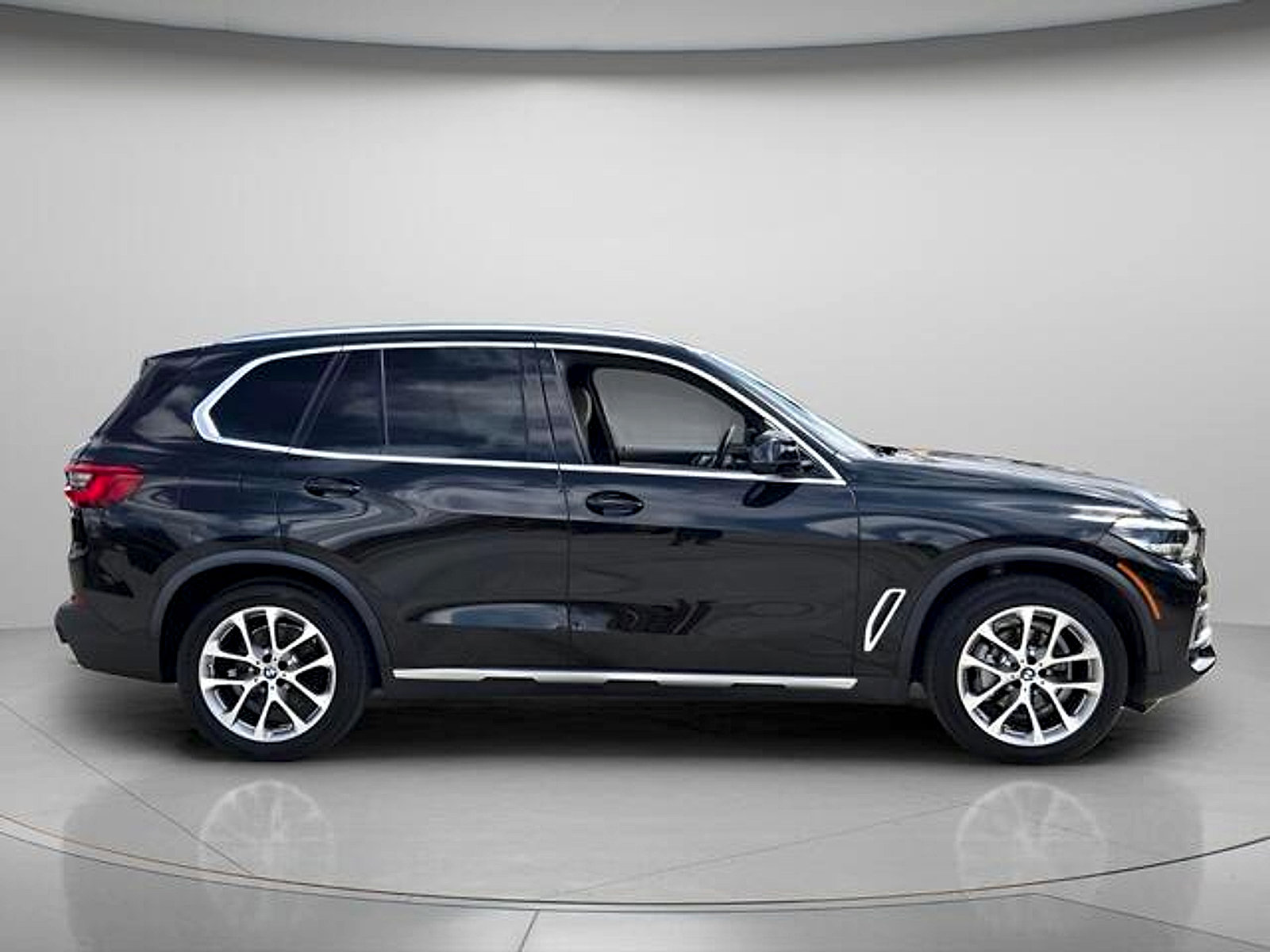 Used 2020 BMW X5 sDrive40i w/ Convenience Package RWD image 5