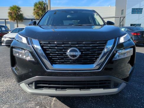 Used 2023 Nissan Rogue SV image 9