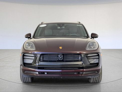 Certified 2025 Porsche Macan GTS AWD/4WD image 11