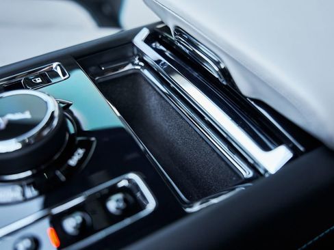 Used 2025 Rolls-Royce Ghost AWD/4WD image 77