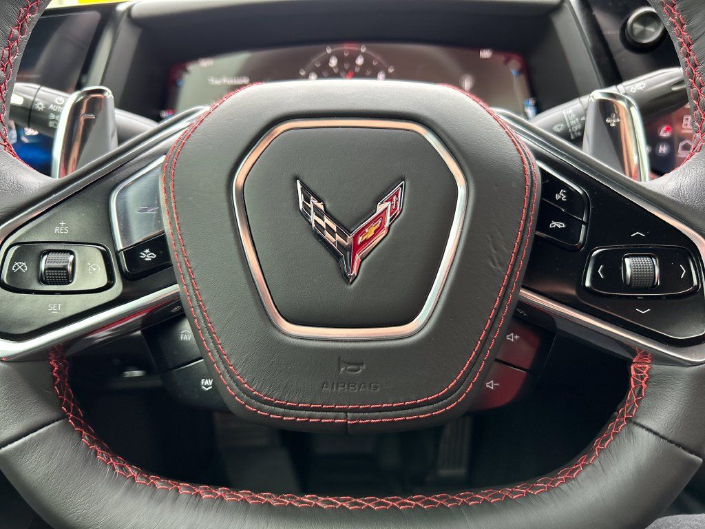 Used 2026 Chevrolet Corvette Stingray Coupe w/ 1LT RWD image 7