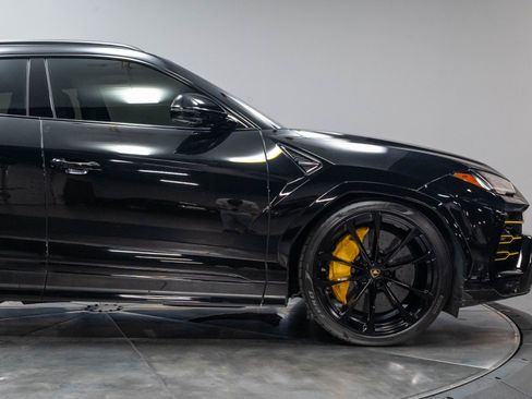 Used 2019 Lamborghini Urus AWD/4WD image 36