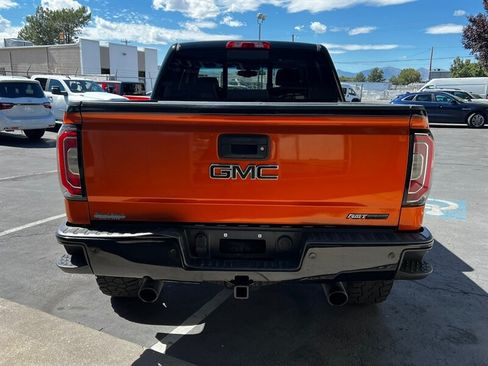 Used 2018 GMC Sierra 1500 SLT w/ All Terrain Package AWD/4WD image 7