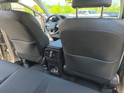 Used 2023 Lexus NX 350 AWD image 11