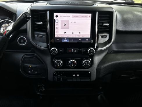Used 2025 RAM 2500 Tradesman w/ Chrome Appearance Group AWD/4WD image 18