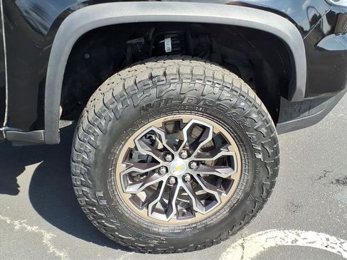 Used 2022 Chevrolet Colorado ZR2 image 5