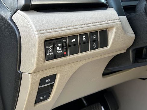 Used 2020 Honda Odyssey EX-L image 12