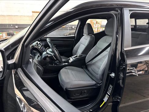 Used 2022 Hyundai Santa Cruz SEL Premium w/ Cargo Package AWD/4WD image 27