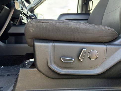 Used 2018 Ford F150 XLT w/ Equipment Group 302A Luxury AWD/4WD image 20