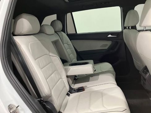 Used 2019 Volkswagen Tiguan SEL Premium R-Line AWD/4WD image 35