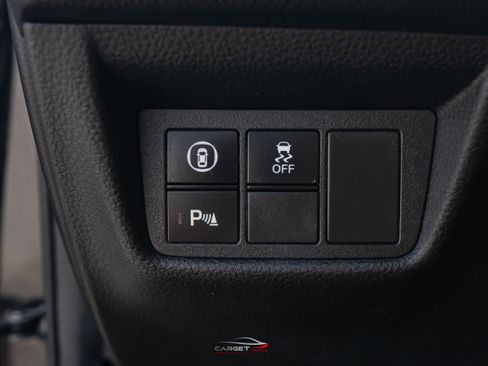 Used 2018 Honda Accord Touring image 37
