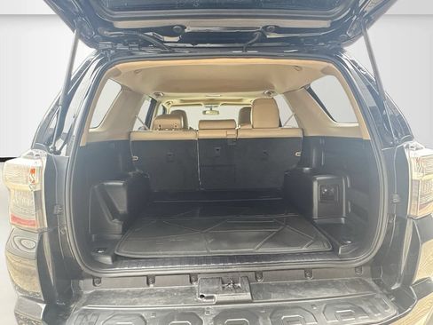 Used 2019 Toyota 4Runner SR5 Premium RWD image 26