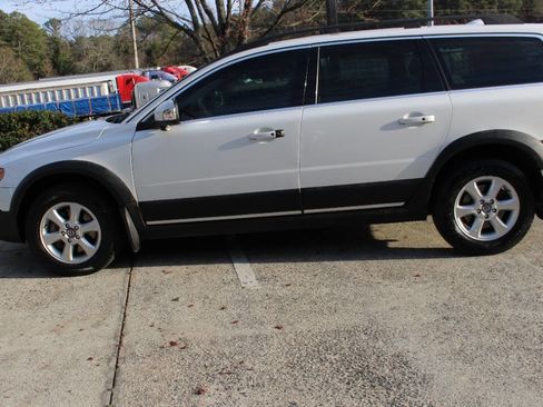 Used 2013 Volvo XC70 3.2 image 7