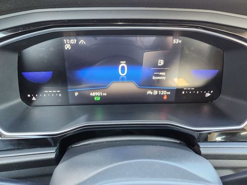 Used 2024 Volkswagen Jetta SE image 6