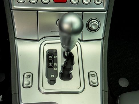 Used 2008 Chrysler Crossfire Limited RWD image 29
