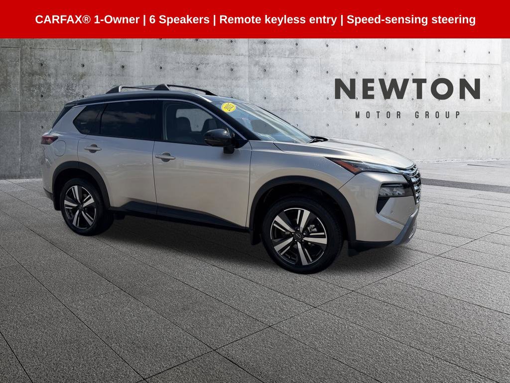 Used 2025 Nissan Rogue SL FWD image 1