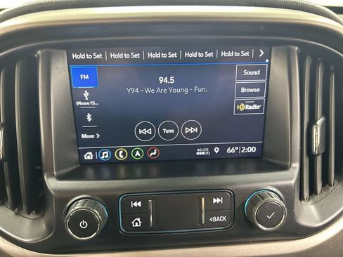Used 2022 Chevrolet Colorado Z71 w/ Trail Boss Package AWD/4WD image 14