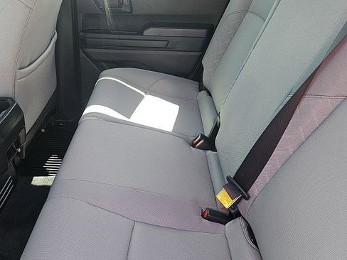 Used 2025 Toyota Tacoma SR5 image 7