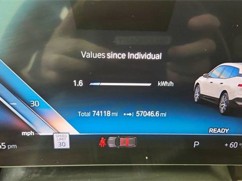 Used 2022 BMW iX xDrive50 w/ Premium Package image 38