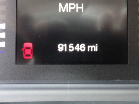 Used 2015 Chrysler 200 Limited image 12