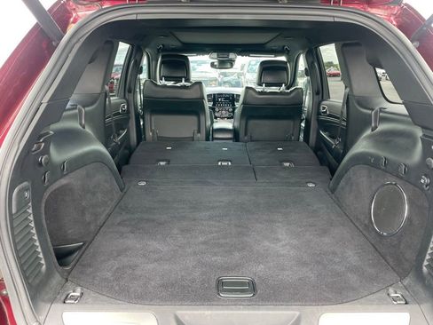 Used 2019 Jeep Grand Cherokee Limited w/ Luxury Group II AWD/4WD image 36
