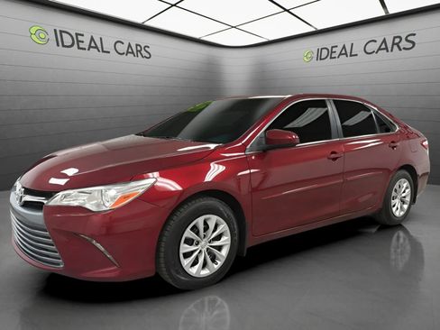 Used 2016 Toyota Camry LE w/ Protection Package (Q2) FWD image 1