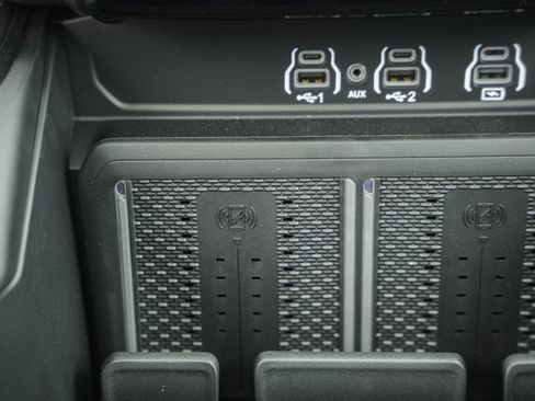 New 2026 RAM 2500 Limited AWD/4WD image 29