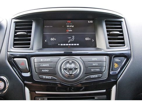 Used 2020 Nissan Pathfinder S FWD image 21