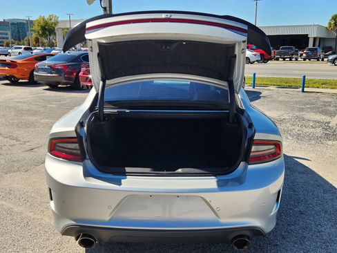 Used 2019 Dodge Charger Scat Pack image 10