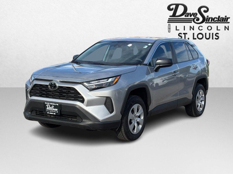 Used 2025 Toyota RAV4 LE FWD image 7